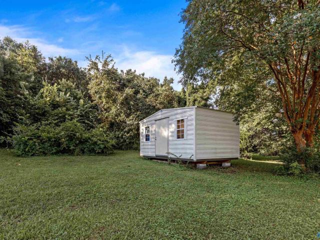 House for sale in Flat Rock, Alabama