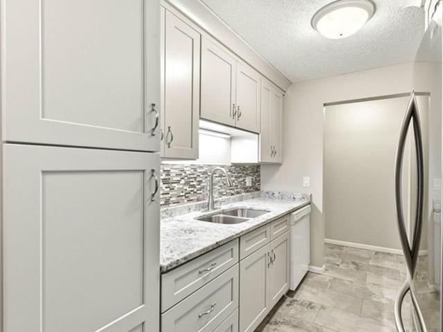 Condo for sale in Shoreview, Ramsey County