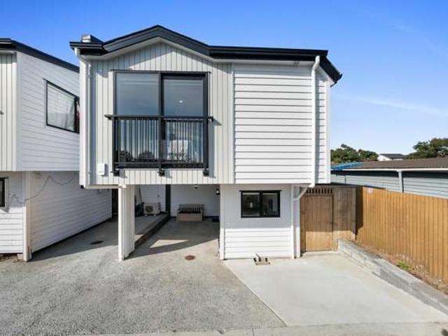 Townhouse for sale in Owhata