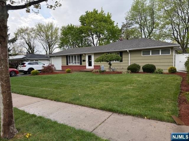 House for sale in River Edge, New Jersey