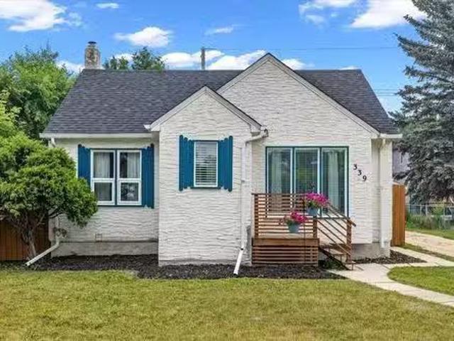 House for sale in East St. Paul, Manitoba
