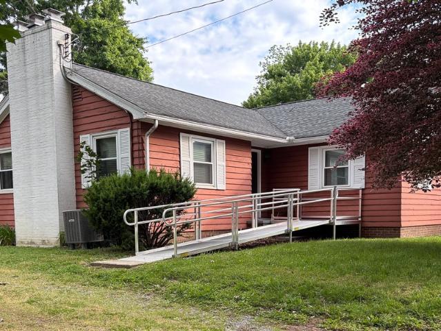 House for sale in Hartville, Ohio