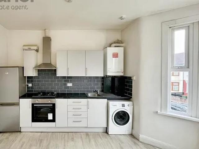 Apartment for rent in Little Ilford, Greater London