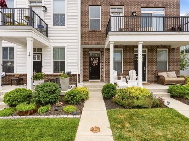 Townhouse for sale in Chester, Pennsylvania
