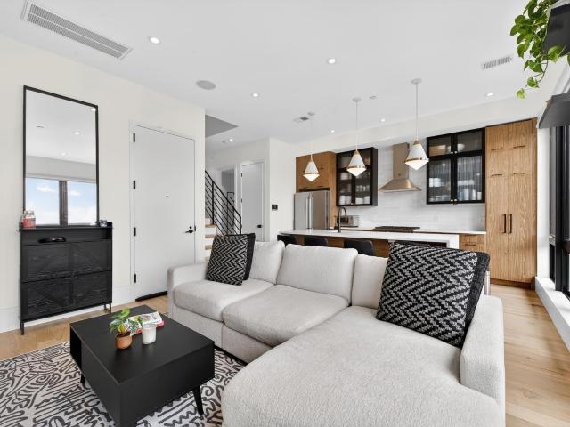 Condo for sale in Hudson, New Jersey