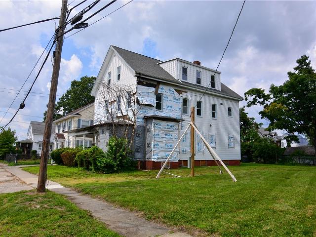 House for sale in Warwick, Rhode Island