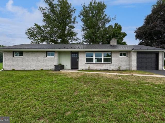 House for sale in Denver, Pennsylvania