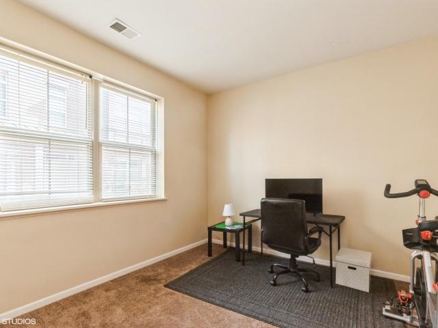 Townhouse for rent in Vernon Hills