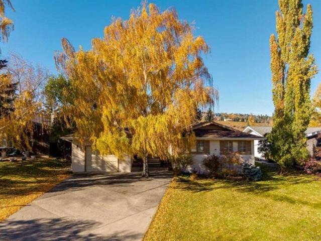 House for sale in Wildwood, Calgary