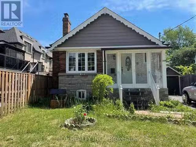 House for rent in Woburn, Ontario