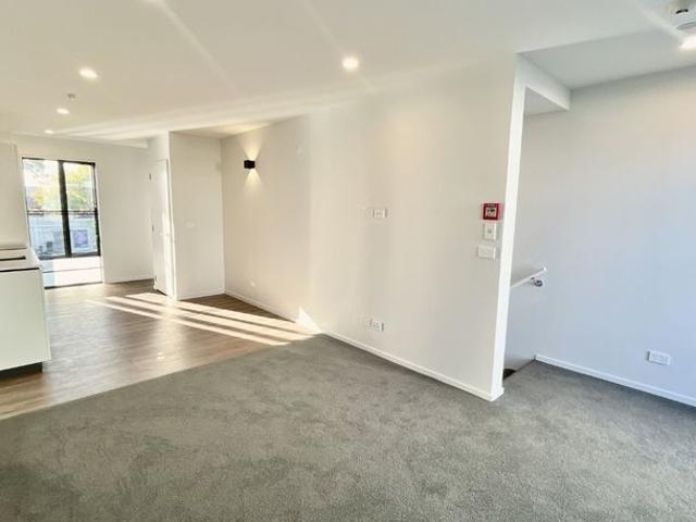 Apartment for rent in Christchurch Central, Linwood-Central-Heathcote Community