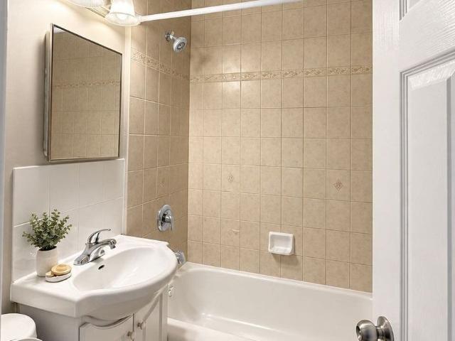 House for rent in Crown Point East, Hamilton