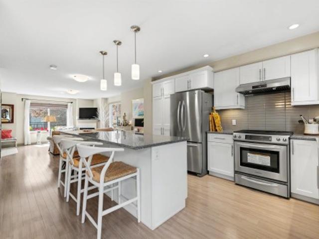 Townhouse for sale in Wedgewood, Alberta