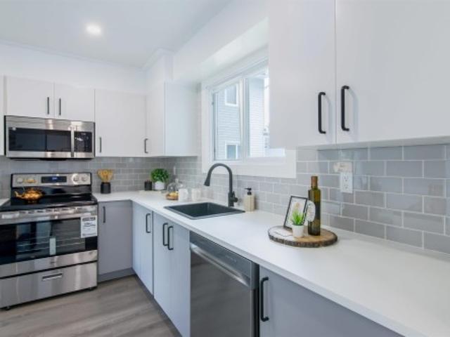 Townhouse for sale in Wedgewood, Alberta