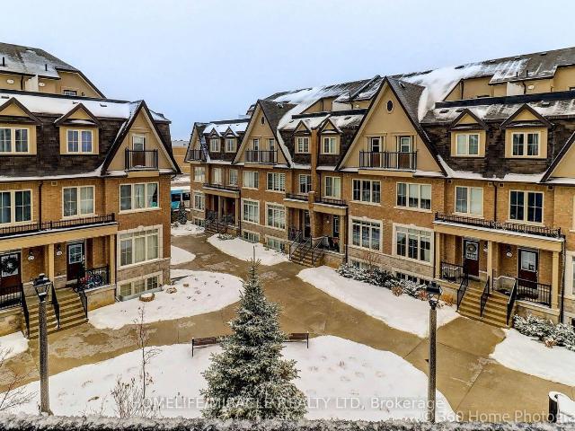 Townhouse for sale in Woburn, Ontario