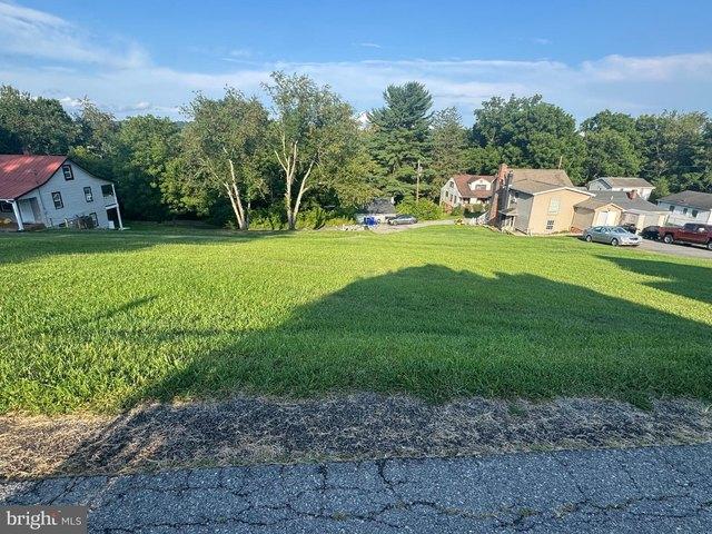 Land for sale in Hancock, Maryland