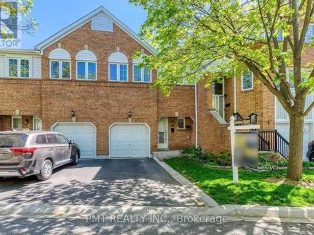 Townhouse for rent in Mississauga, Ontario