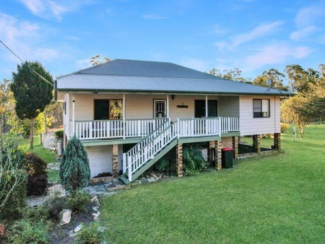 House for sale in Applethorpe, Queensland