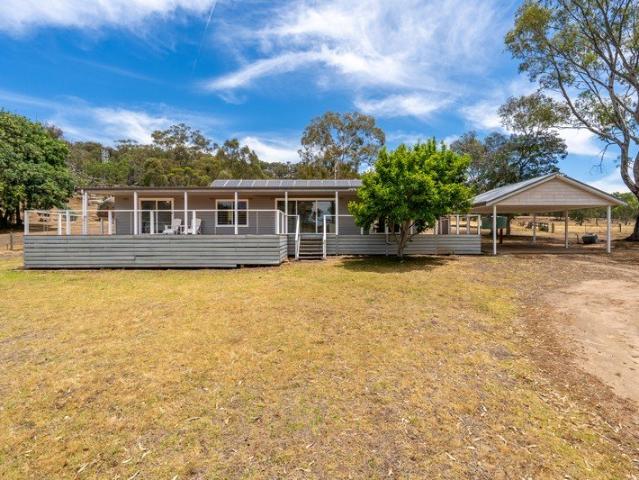 Cottage for sale in Euroa, Victoria
