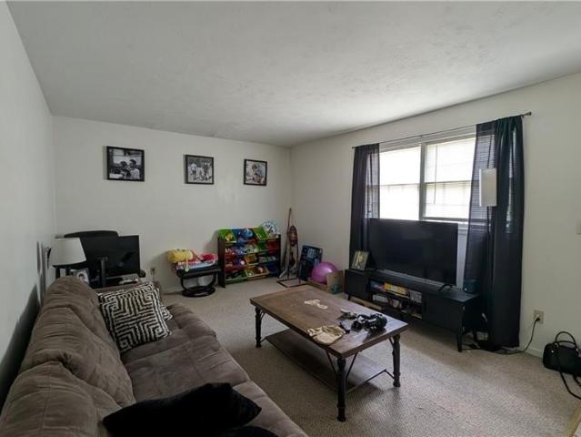 House for sale in Chester, West Virginia