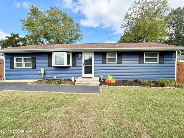 House for sale in Bayville, New Jersey