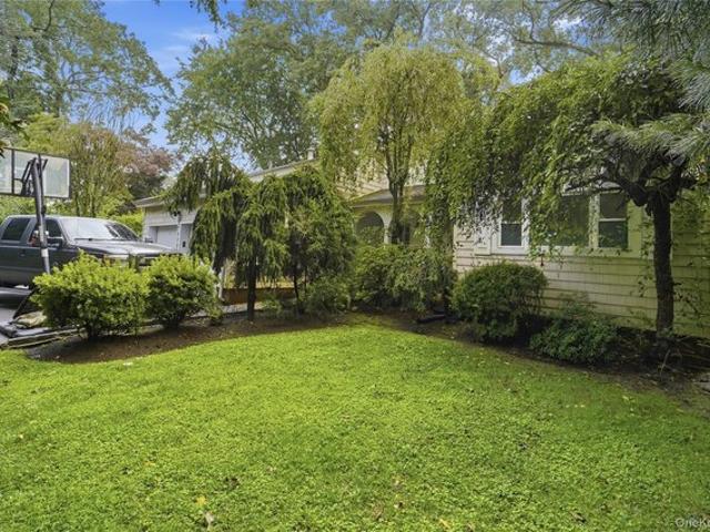 House for sale in Hartsdale, New York