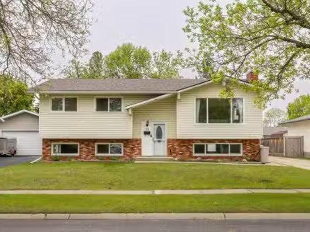 House for sale in Saint Albert, Alberta