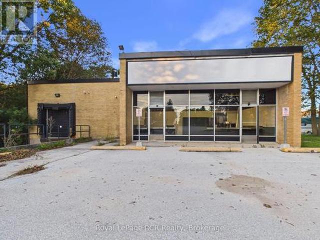 Commercial for sale in Markdale, Grey Highlands