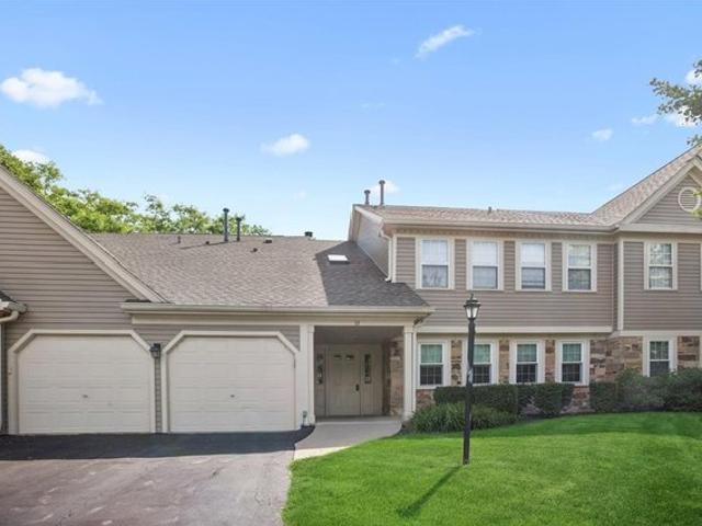 Condo for sale in Schaumburg, Illinois