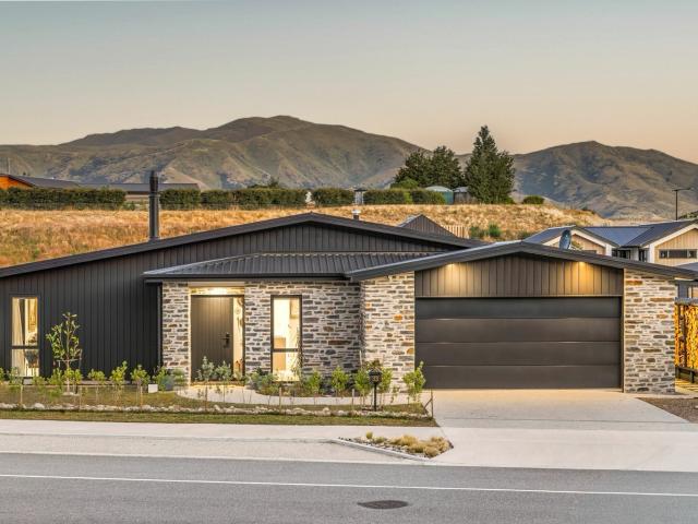 House for sale in Otakou