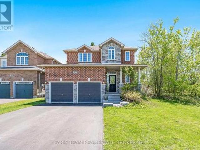 House for sale in Barrie, Ontario