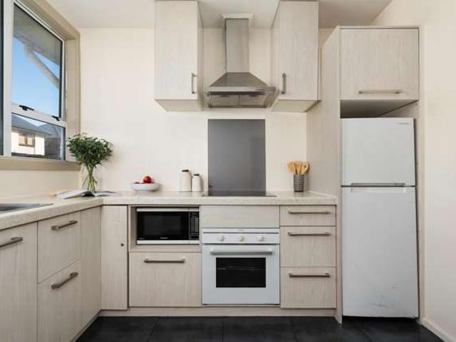 Apartment for sale in Heathcote, Canterbury