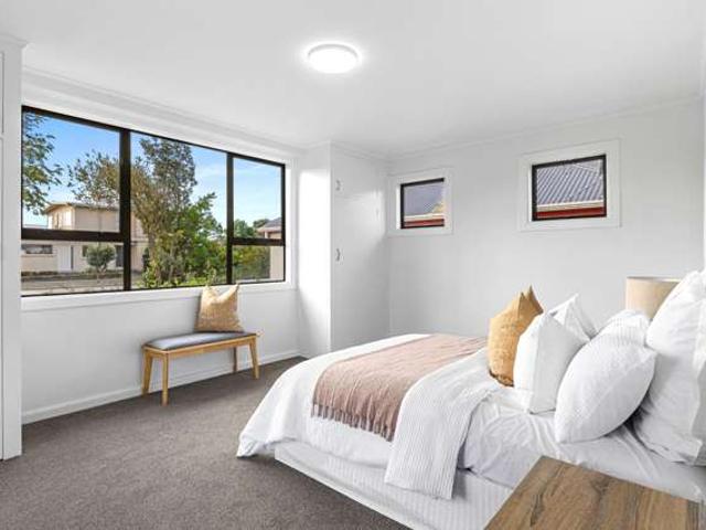 House for sale in Chaslands, Canterbury