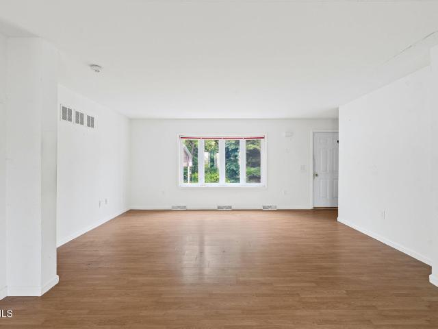 House for sale in Saratoga, New York