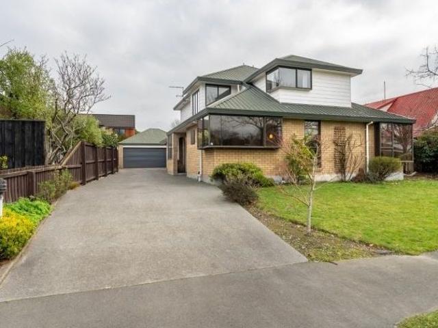 House for rent in Chaslands, Canterbury