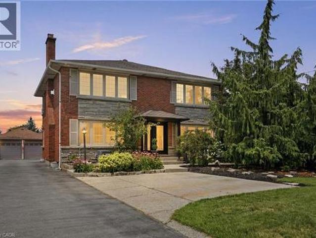 House for sale in Ancaster, Ontario