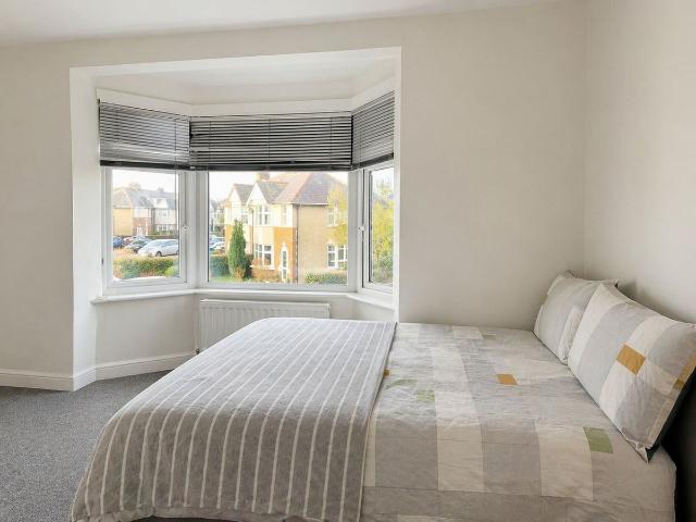 Apartment for rent in Church Cowley, The Slade