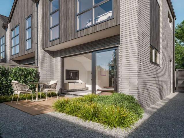 Townhouse for sale in Edgeware, Canterbury
