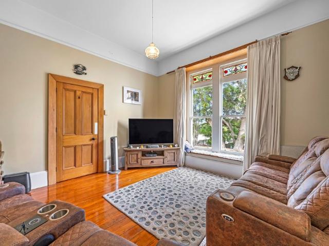 House for rent in Chaslands, Canterbury