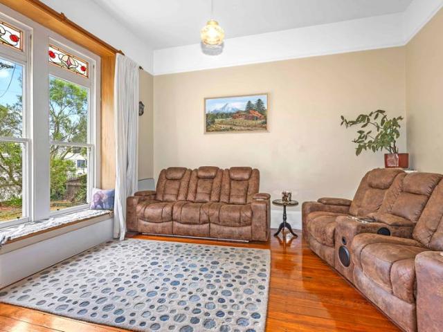 House for rent in Chaslands, Canterbury