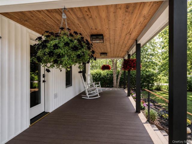 House for sale in Thompson Ridge, New York