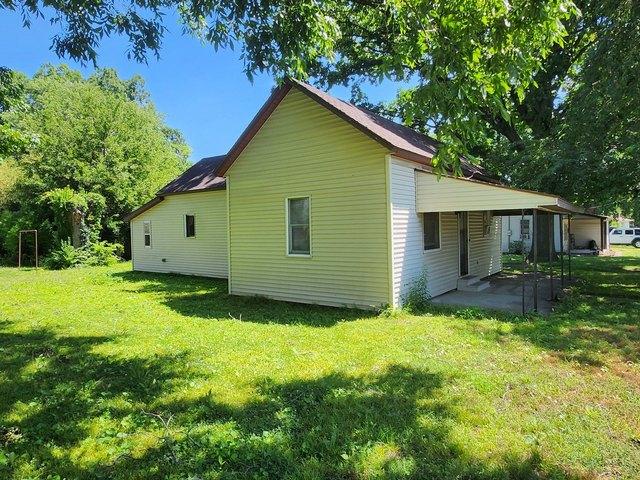 House for sale in Perry, Illinois
