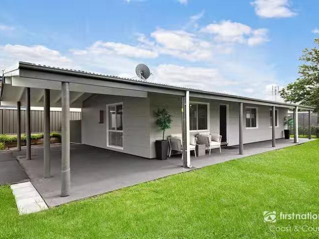 House for rent in Learmonth, Victoria