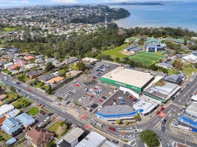 House for sale in Blockhouse Bay