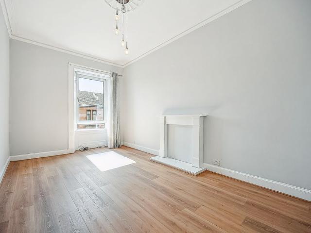 Apartment for rent in Broomhill, Scotland