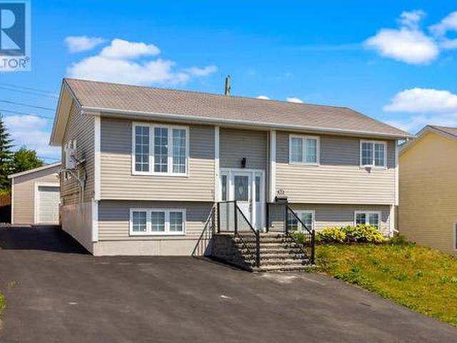 House for sale in Mount Pearl, Newfoundland And Labrador