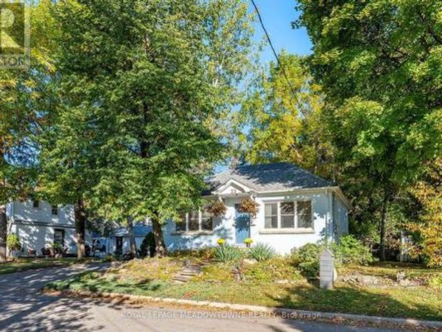 House for sale in Georgetown, Golden Horseshoe
