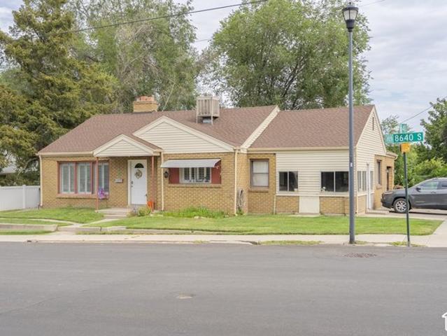 House for sale in Sandy, Salt Lake County
