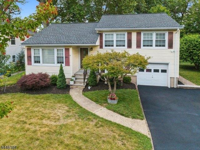 House for sale in Summit, New Jersey