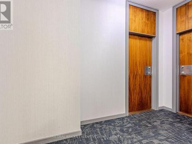 Condo for sale in Mississauga, Ontario